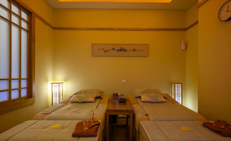 广州东柏休闲桑拿会馆欢迎您 广州东柏休闲桑拿会馆欢迎您